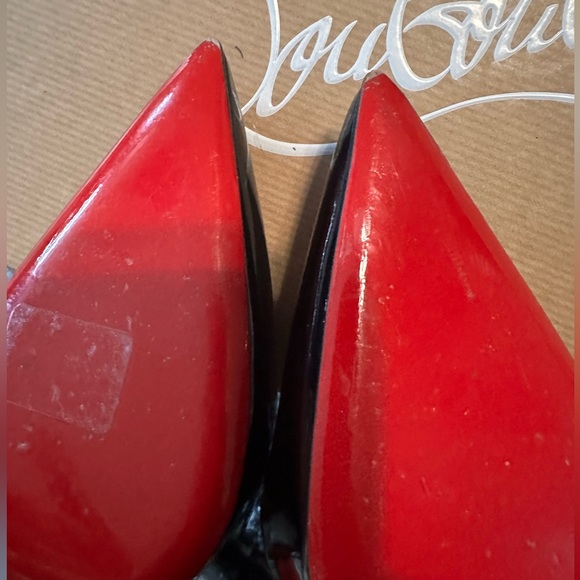 Like new, worn 2x. Box dust covers & taps included. Signs of wear at the point. - Picture 13 of 15